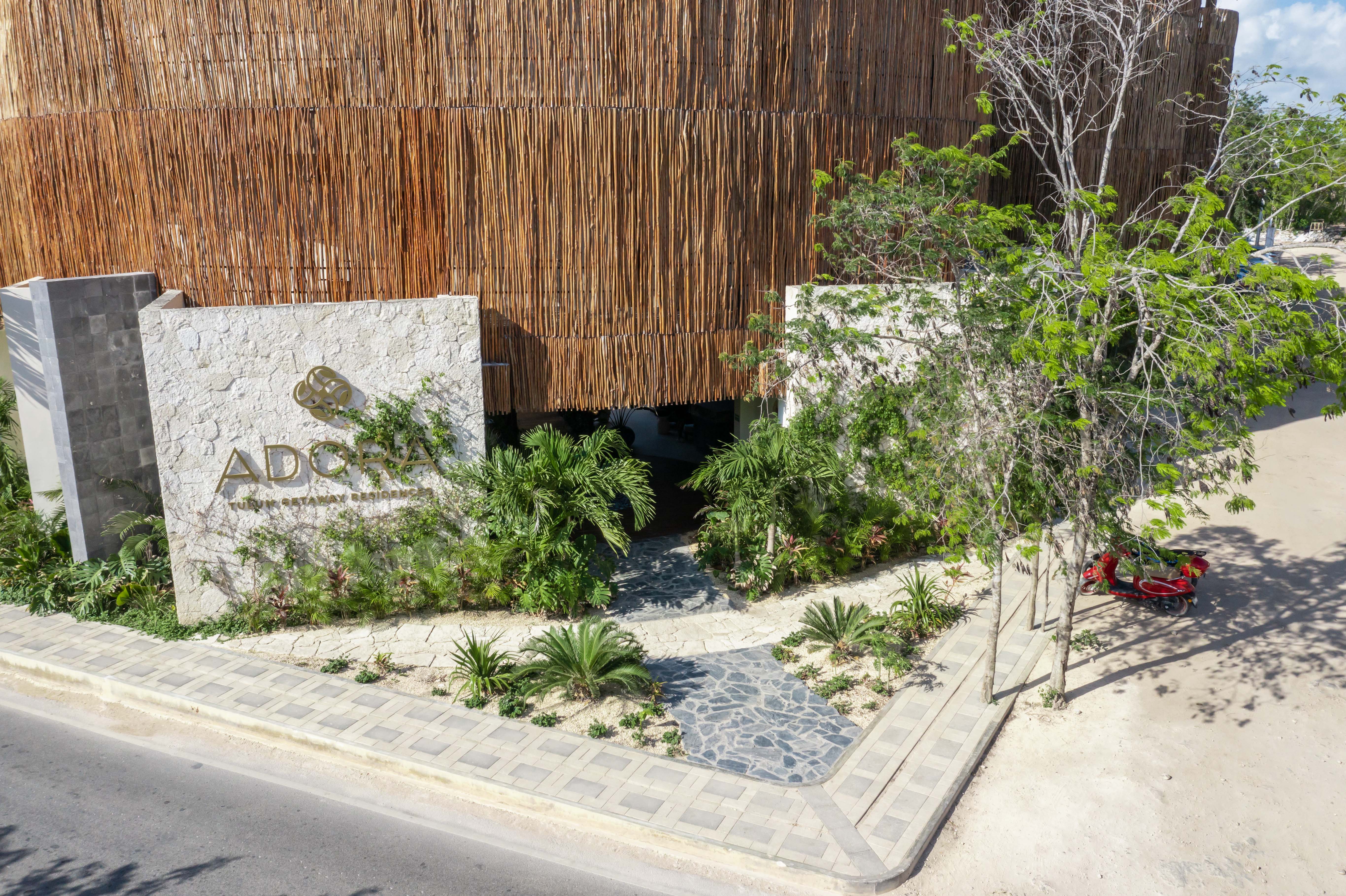 Adora Tulum — Fachada